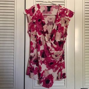 Floral Ann Taylor blouse in size Medium